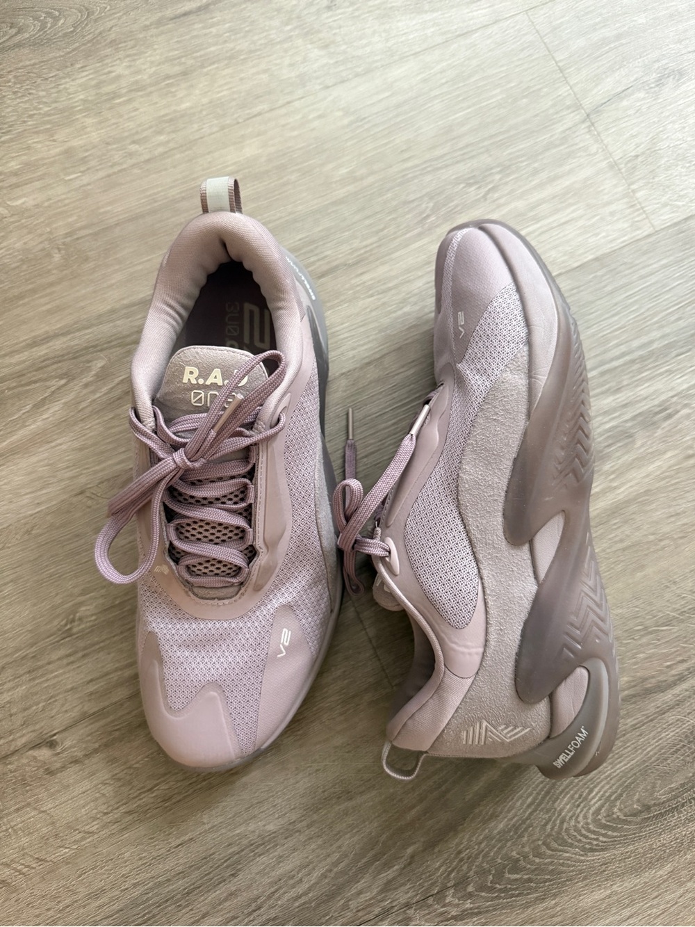 RAD one v2 Unisex Training Shoe